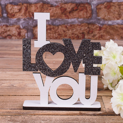 статуэтка "I love you" слово с черными блестками