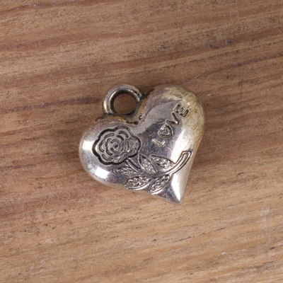 Металлическая подвеска сердце LOVE