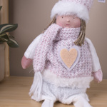 игрушка из ткани-мальчик в розовом свитере с мягкими ногами.
