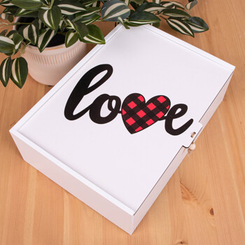 Коробка прямокутна 29 см напис love 