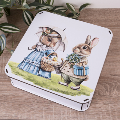 Коробка квадратная 24 см с зайками.