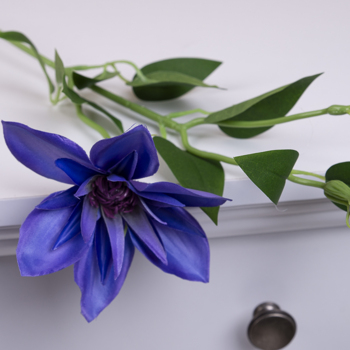 искусственный клематис одинарный ярко-фиолетовый (violet/green)
