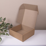 Крафтовая коробка квадратная 23*23