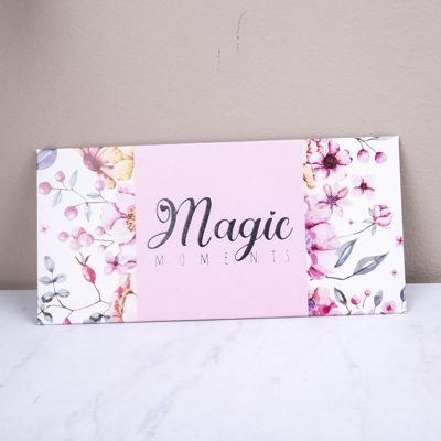 конверт с тиснением "magic moments"