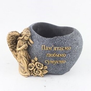 Кашпо бетонне ангел з квітами 