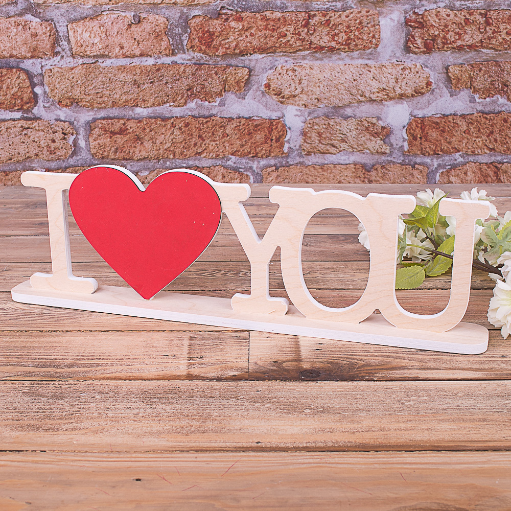деревянное слово "I love you" натуральное  с красным сердцем