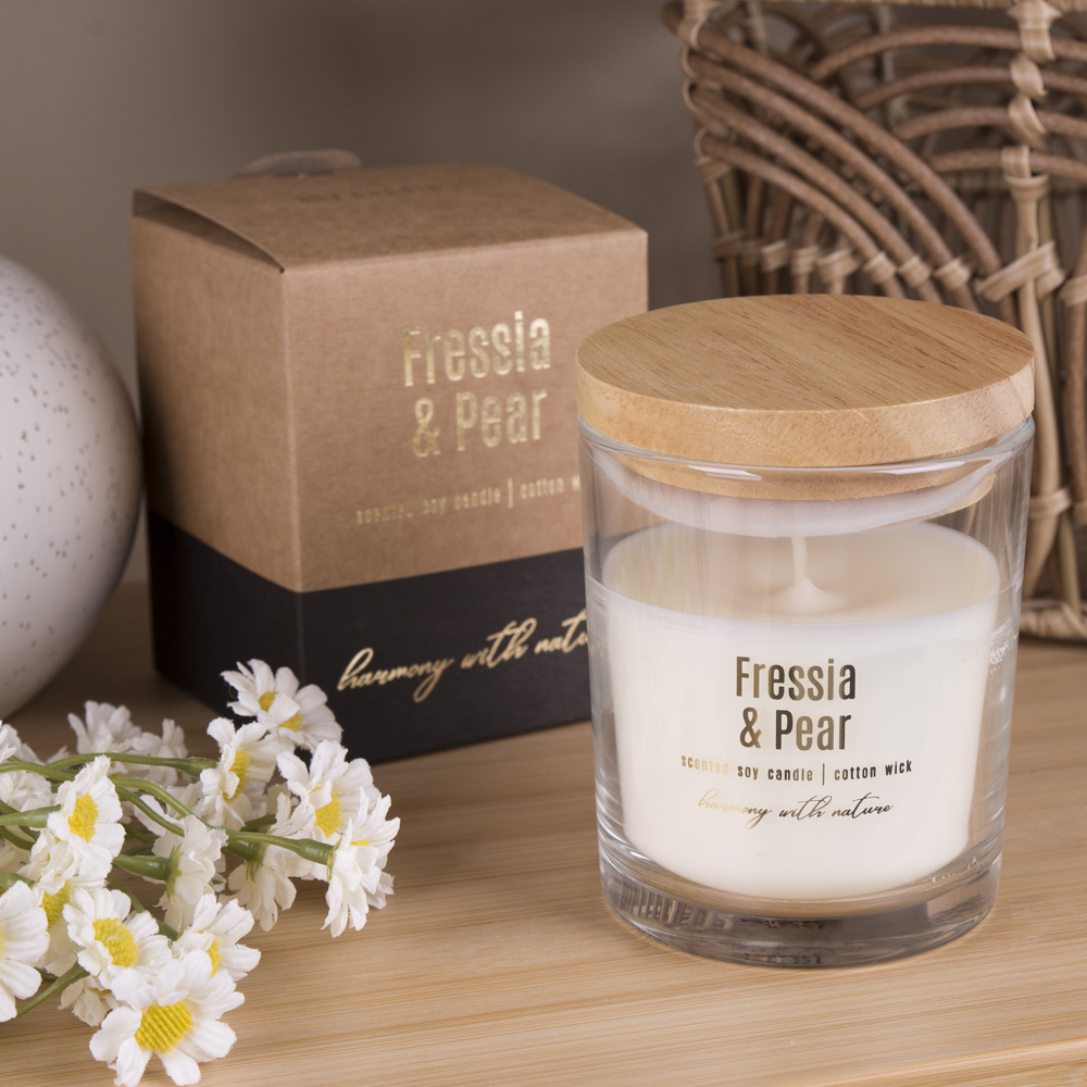 Арома свеча в стакане с бамбуковой кришкой "fressia & pear"
