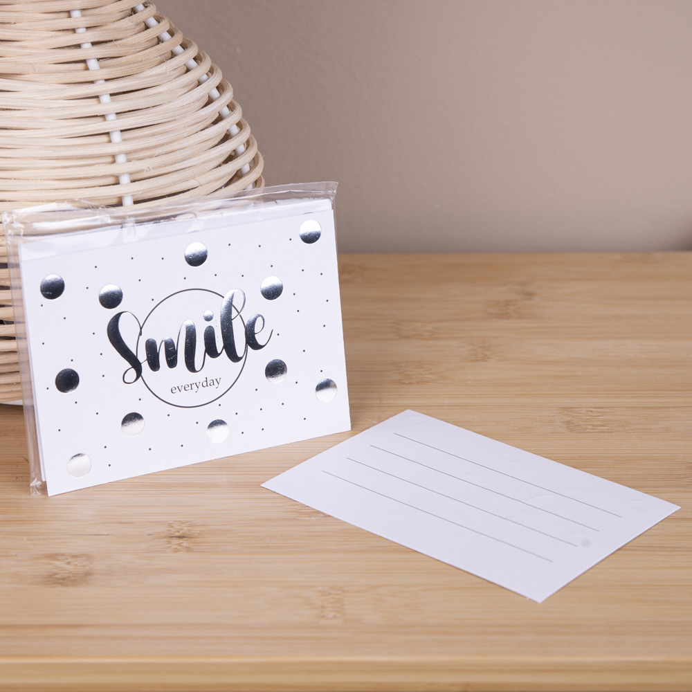 Листовка мини "Smile everyday" в горошок Листовка мини "Smile everyday" в горошок