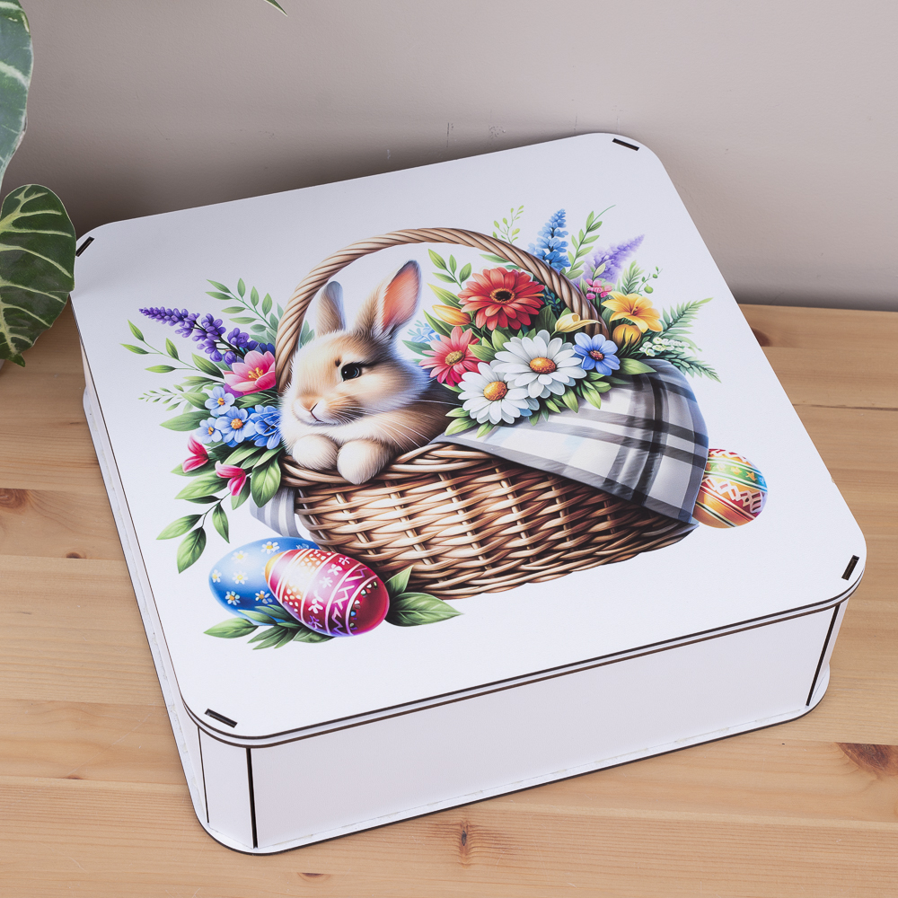 Коробка квадратная 32,5 см. зайчик в корзине